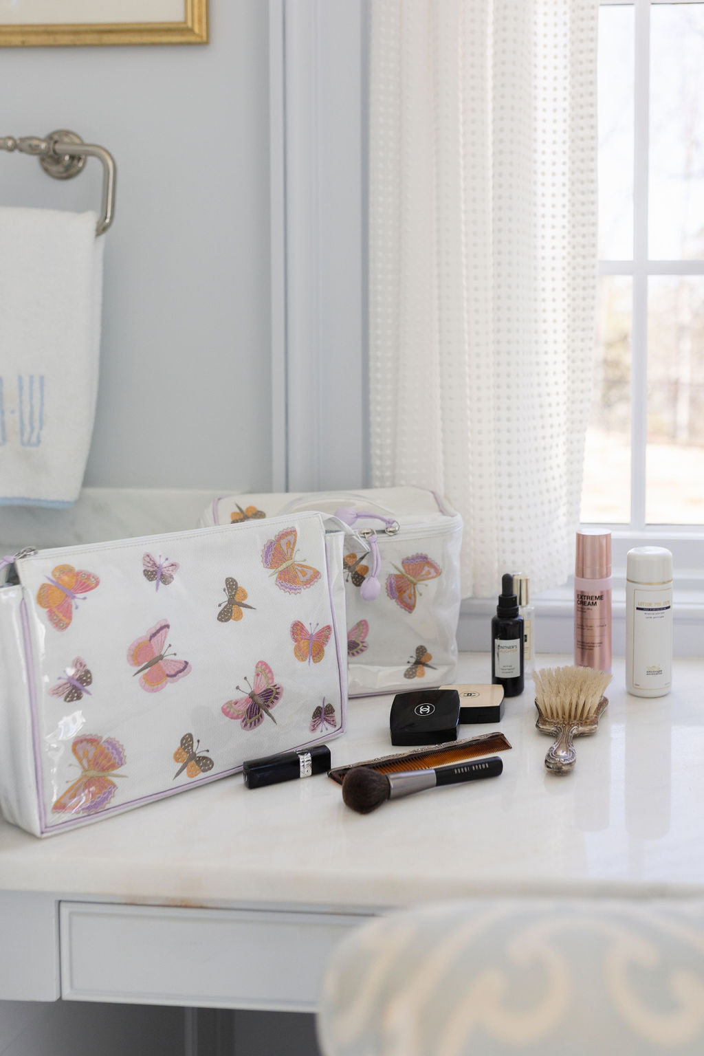 BUTTERFLY LARGE MAKEUP BAG - Lenora