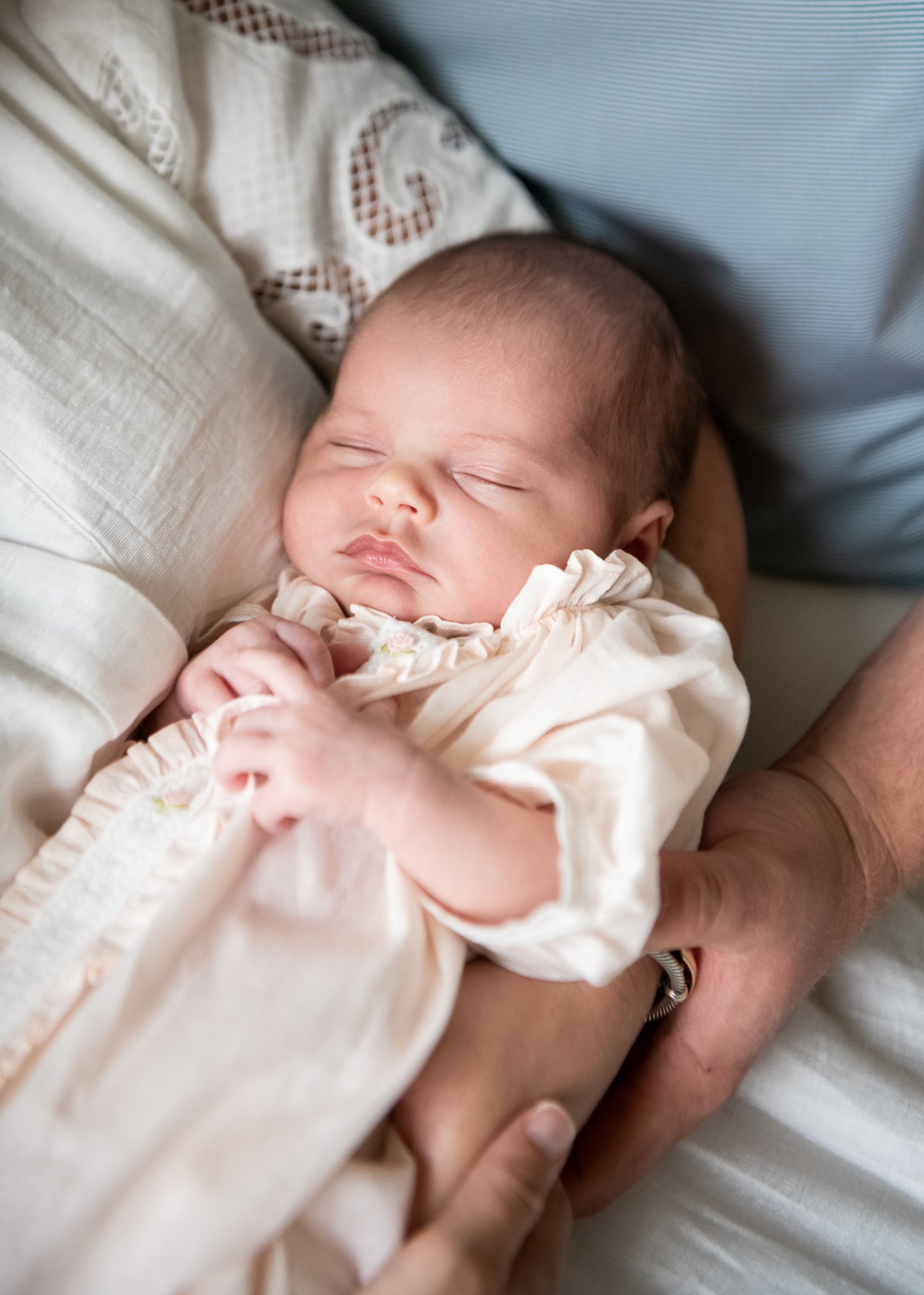 BABY EYELET COTTON DAYGOWN - Lenora