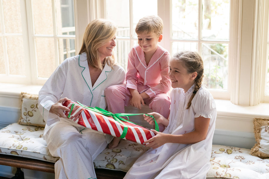 CLASSIC PAJAMAS IN RED DOT FABRIC