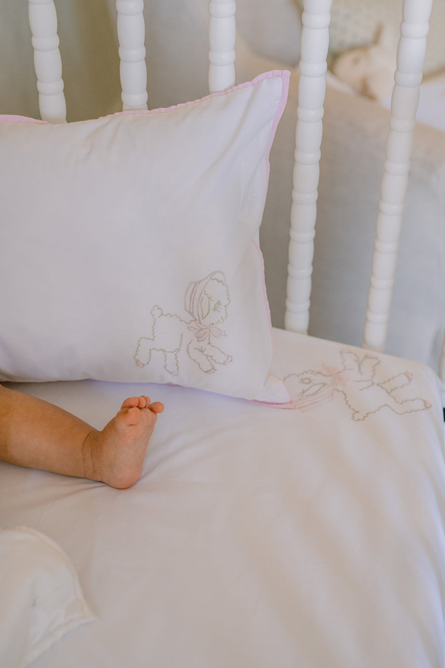 BABY LITTLE LAMB FITTED SHEET - Lenora