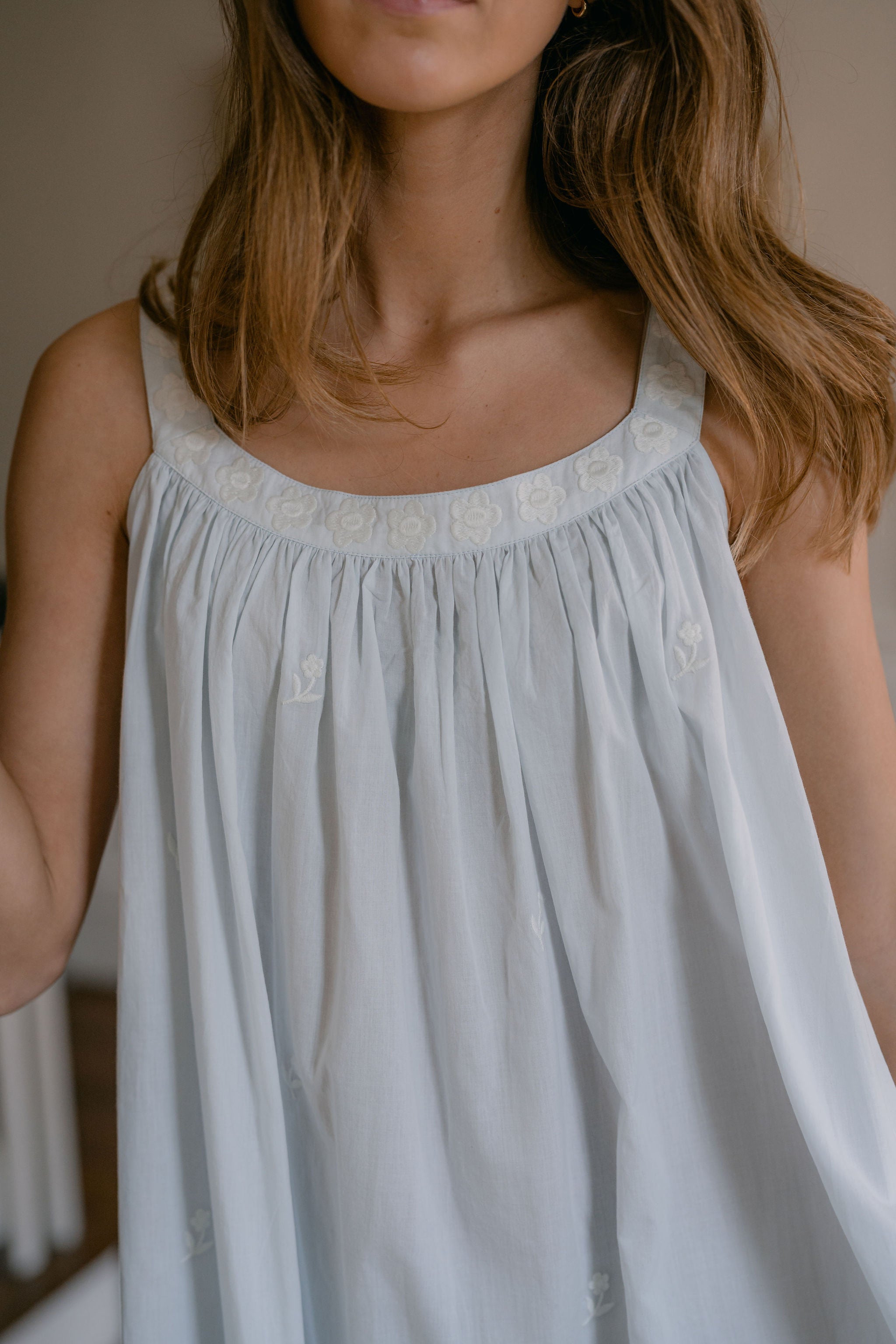 EMBROIDERED TANK - Lenora