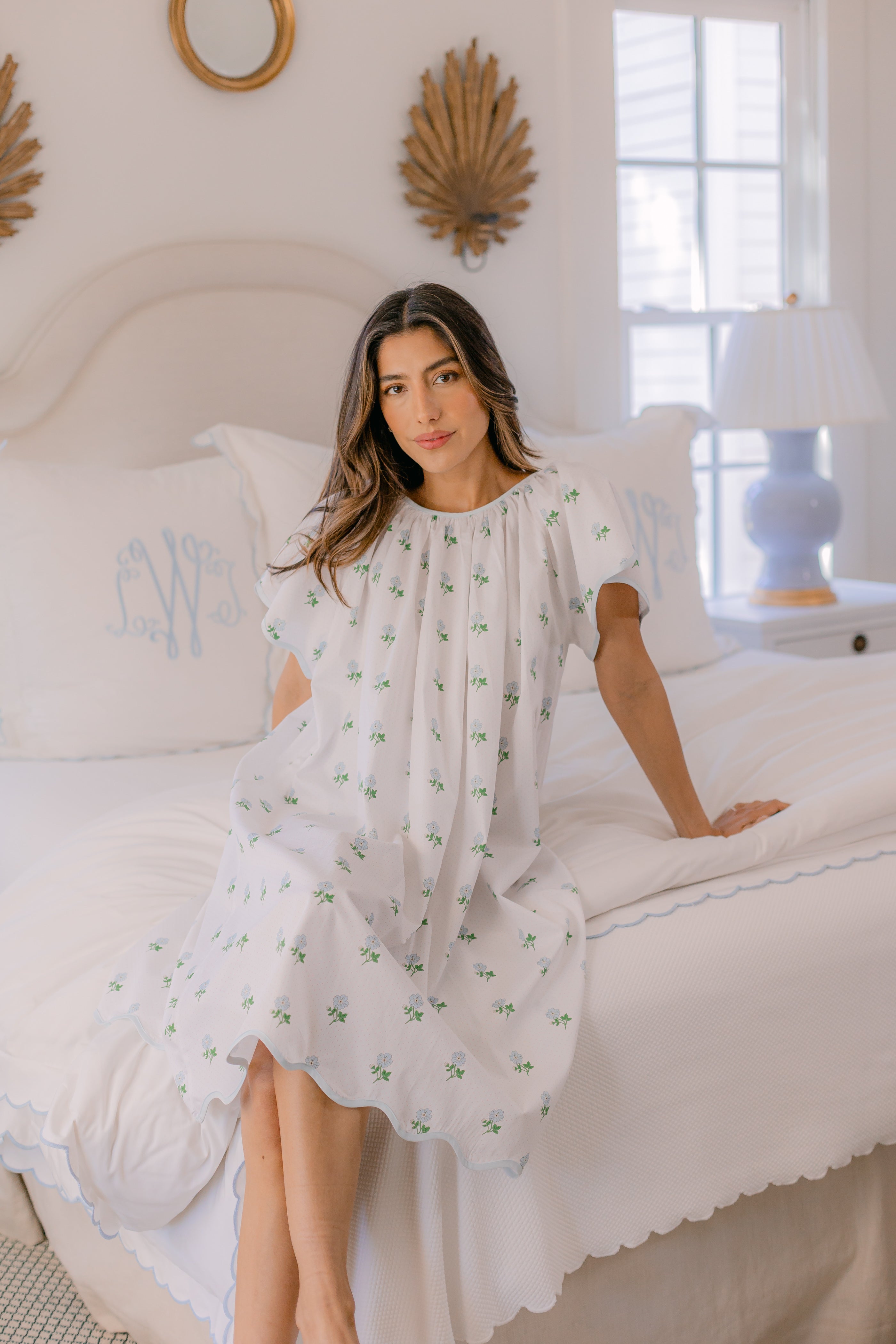 VANDY SCALLOPED NIGHTGOWN - Lenora