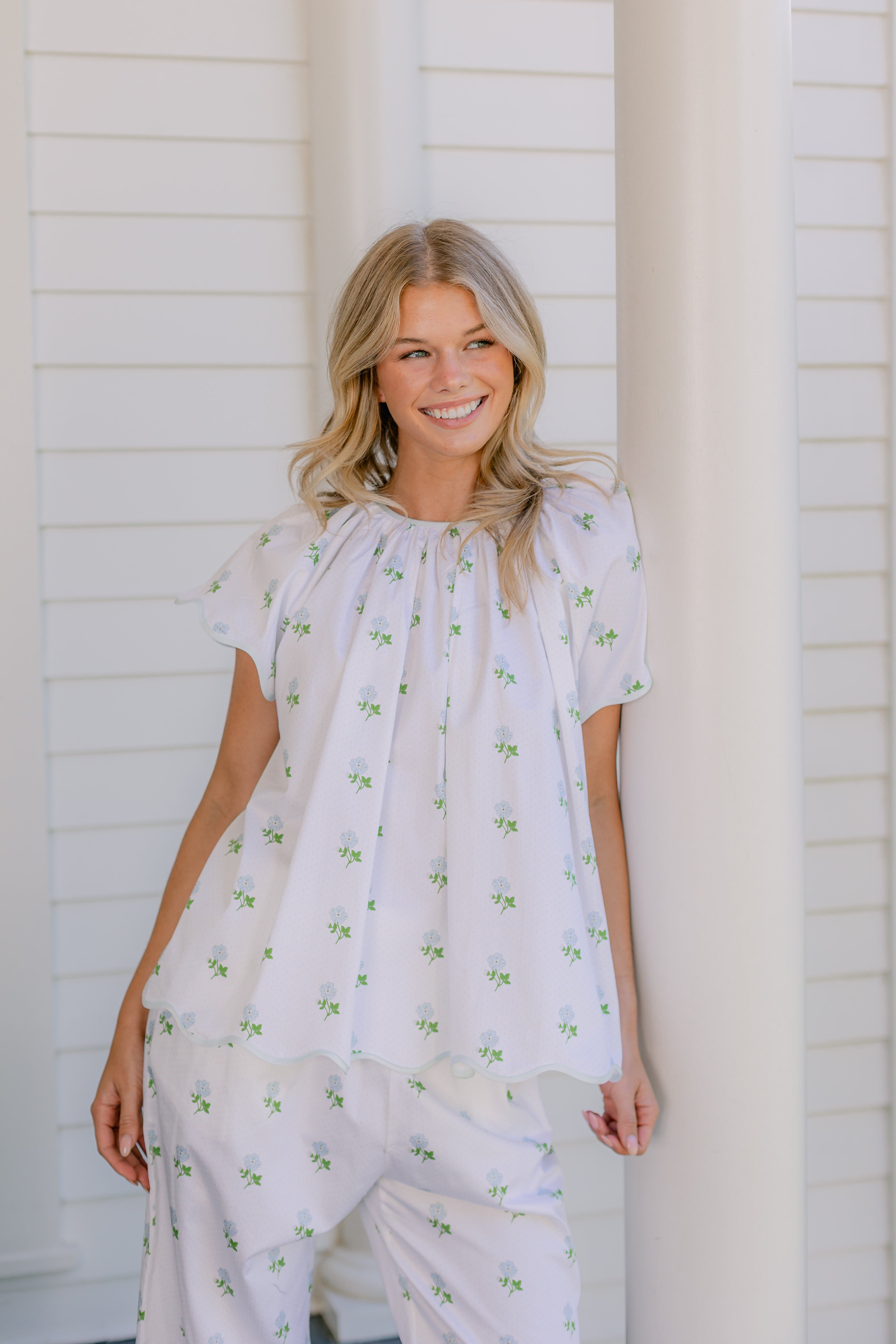 VANDY SCALLOPED SHORT SLEEVE PAJAMAS - Lenora
