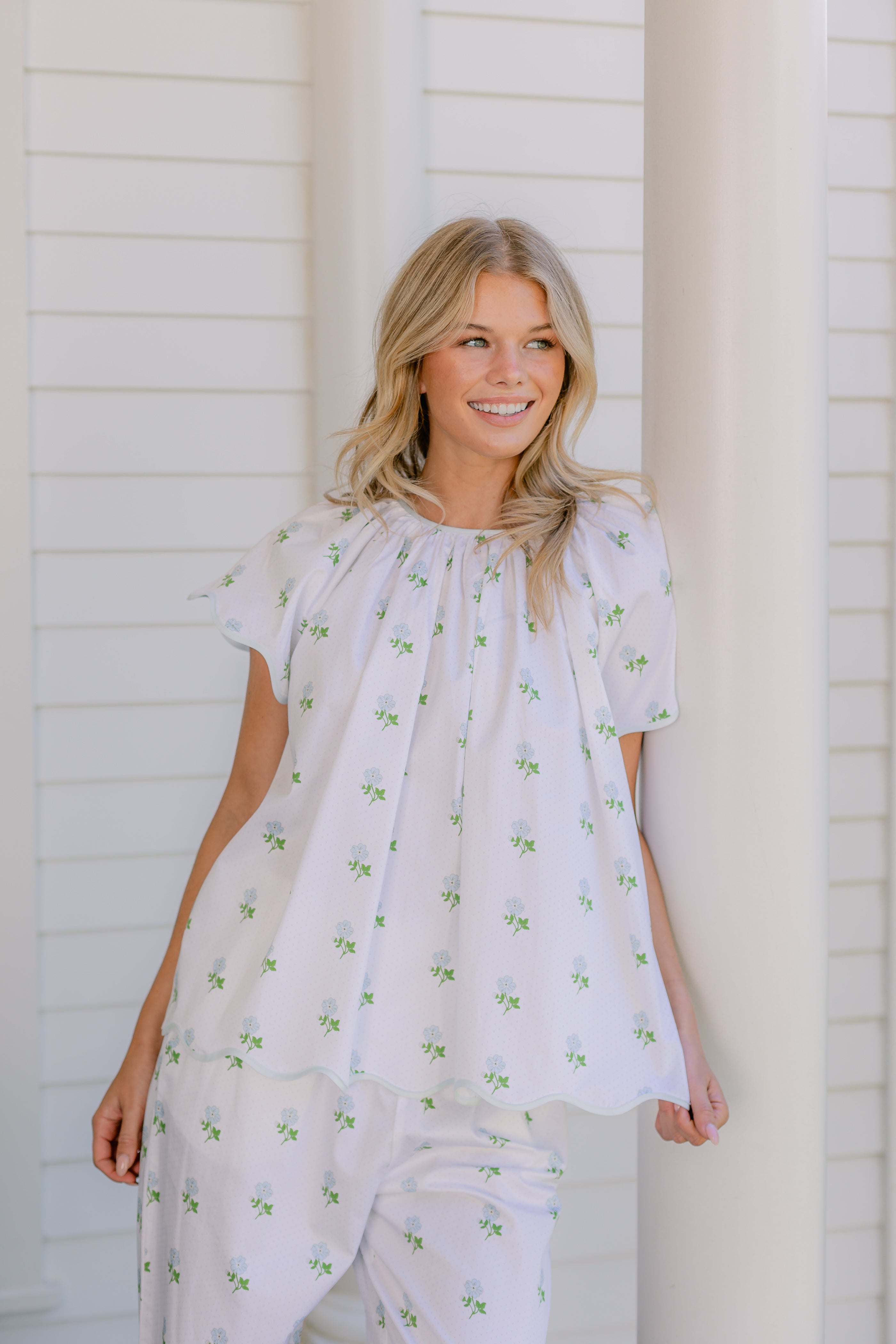 VANDY SCALLOPED SHORT SLEEVE PAJAMAS - Lenora