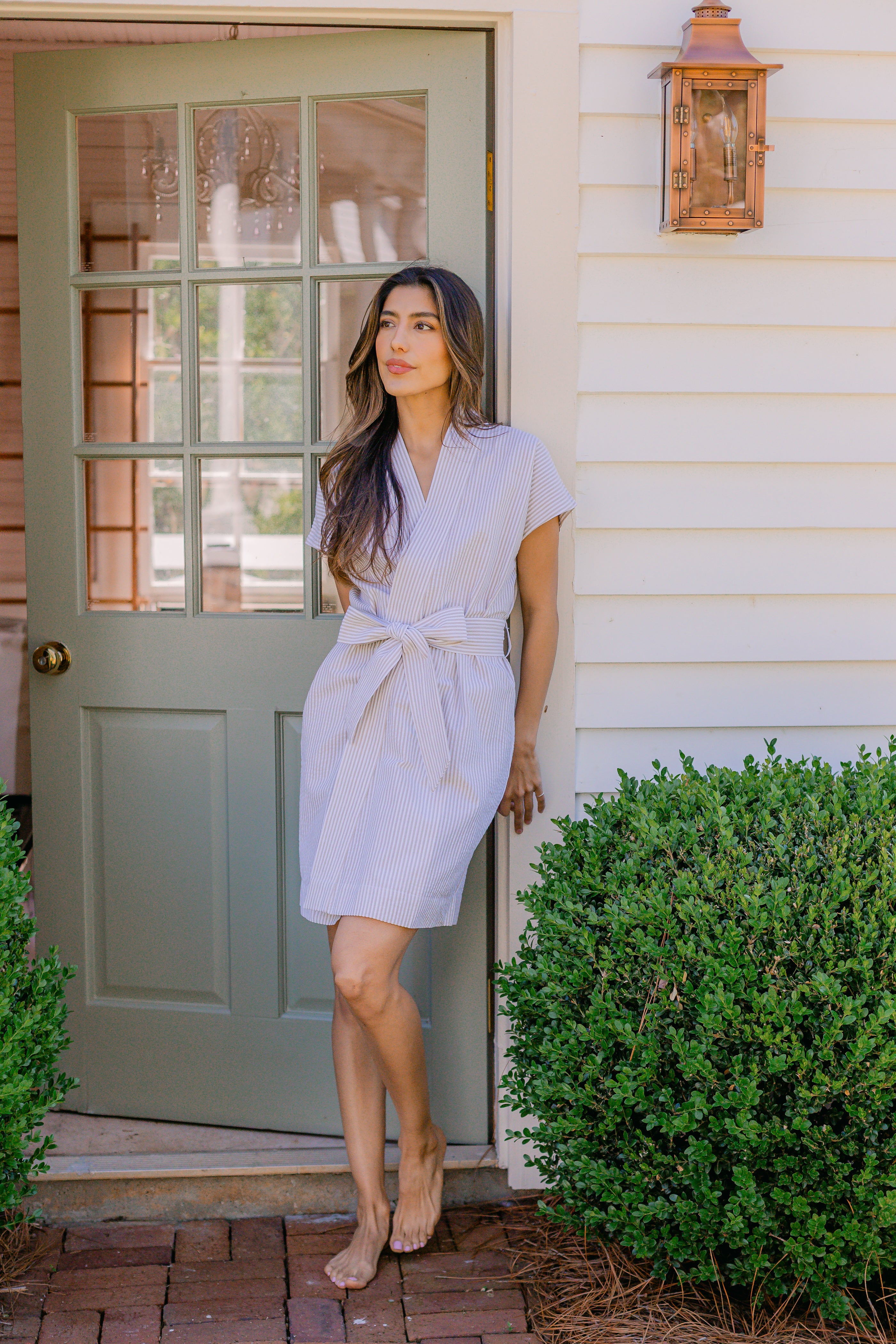 SEERSUCKER SHORT ROBE - Lenora