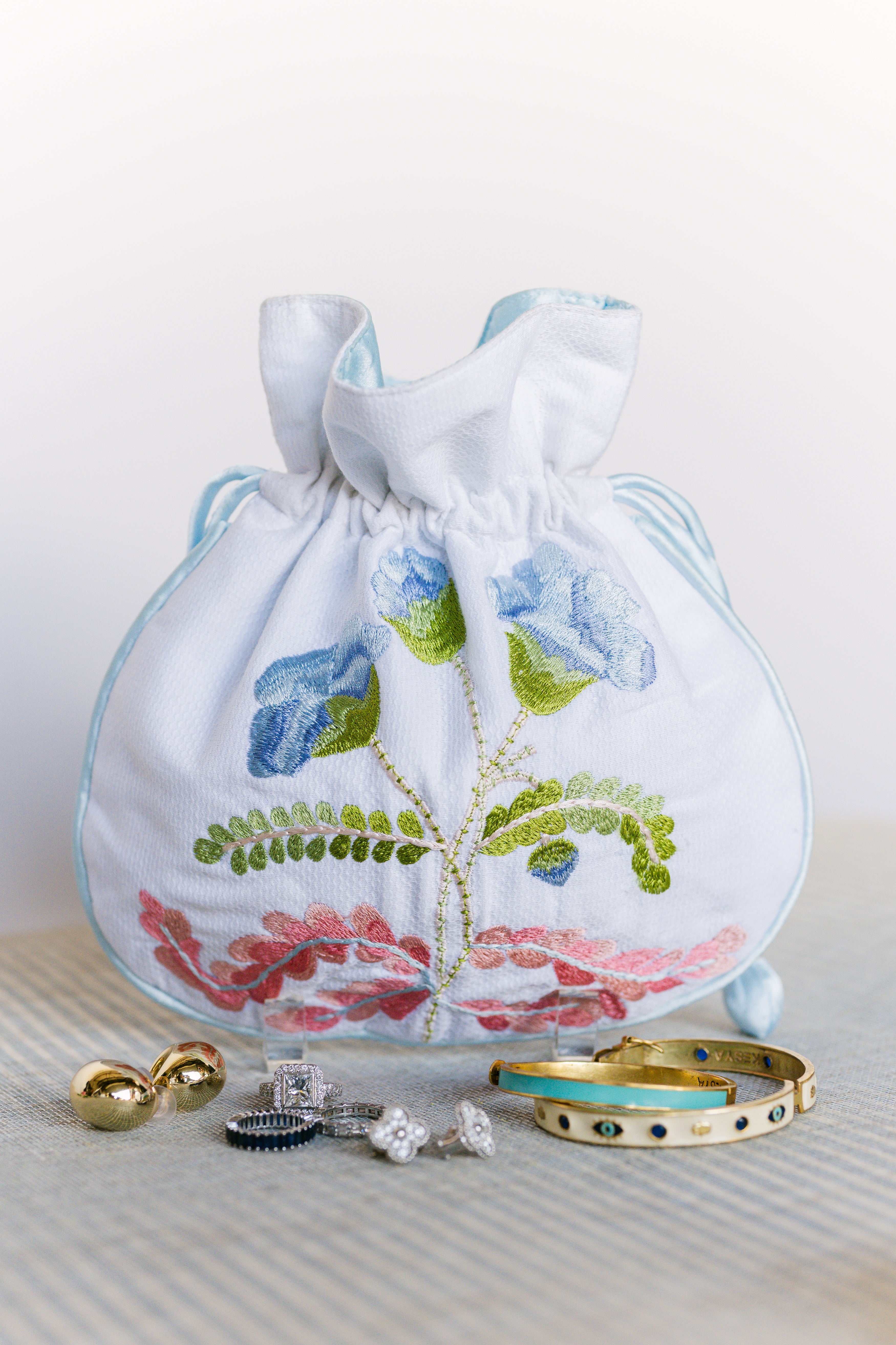 Carnation Jewelry Pouch - Lenora