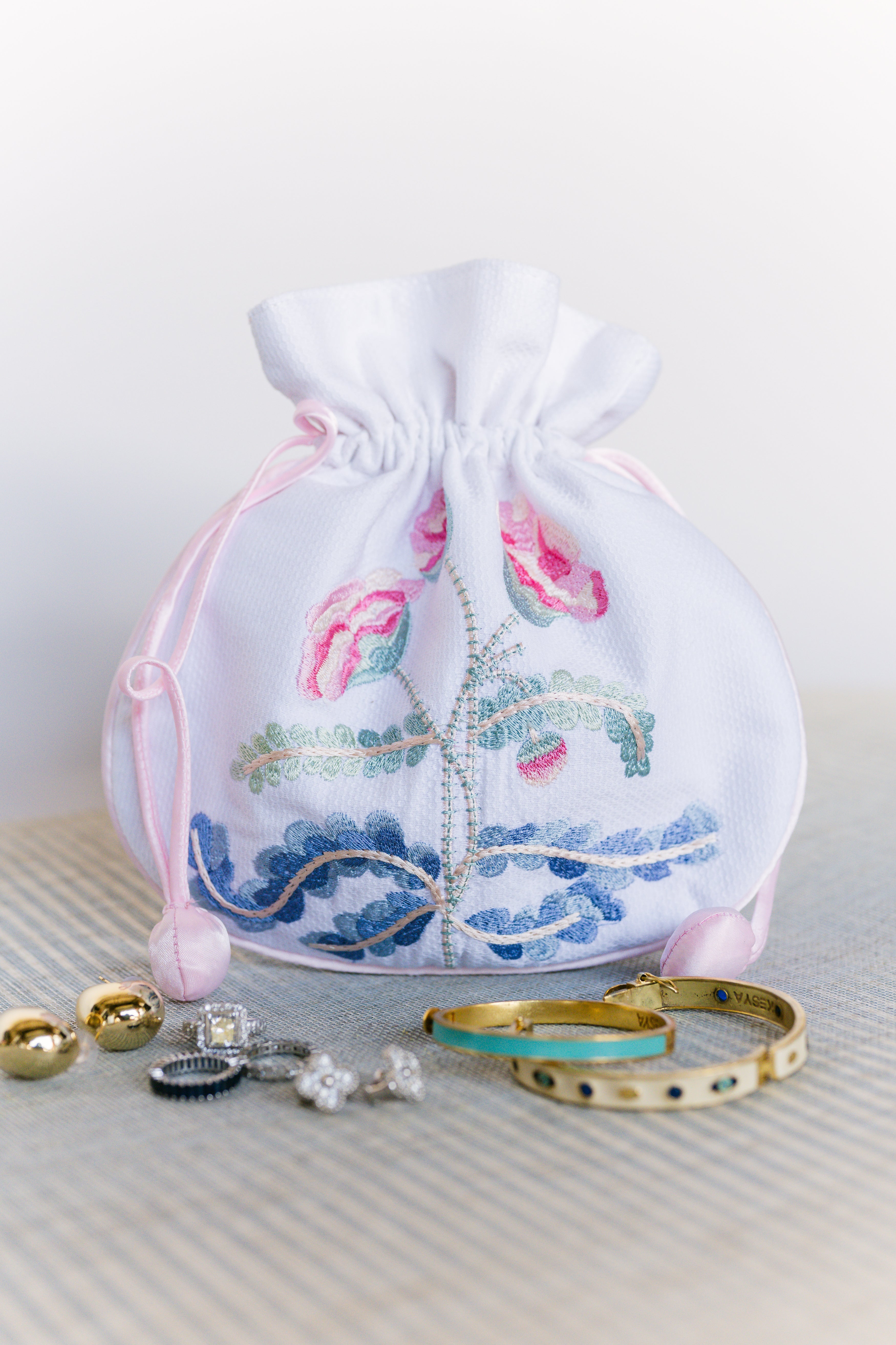 Carnation Jewelry Pouch - Lenora