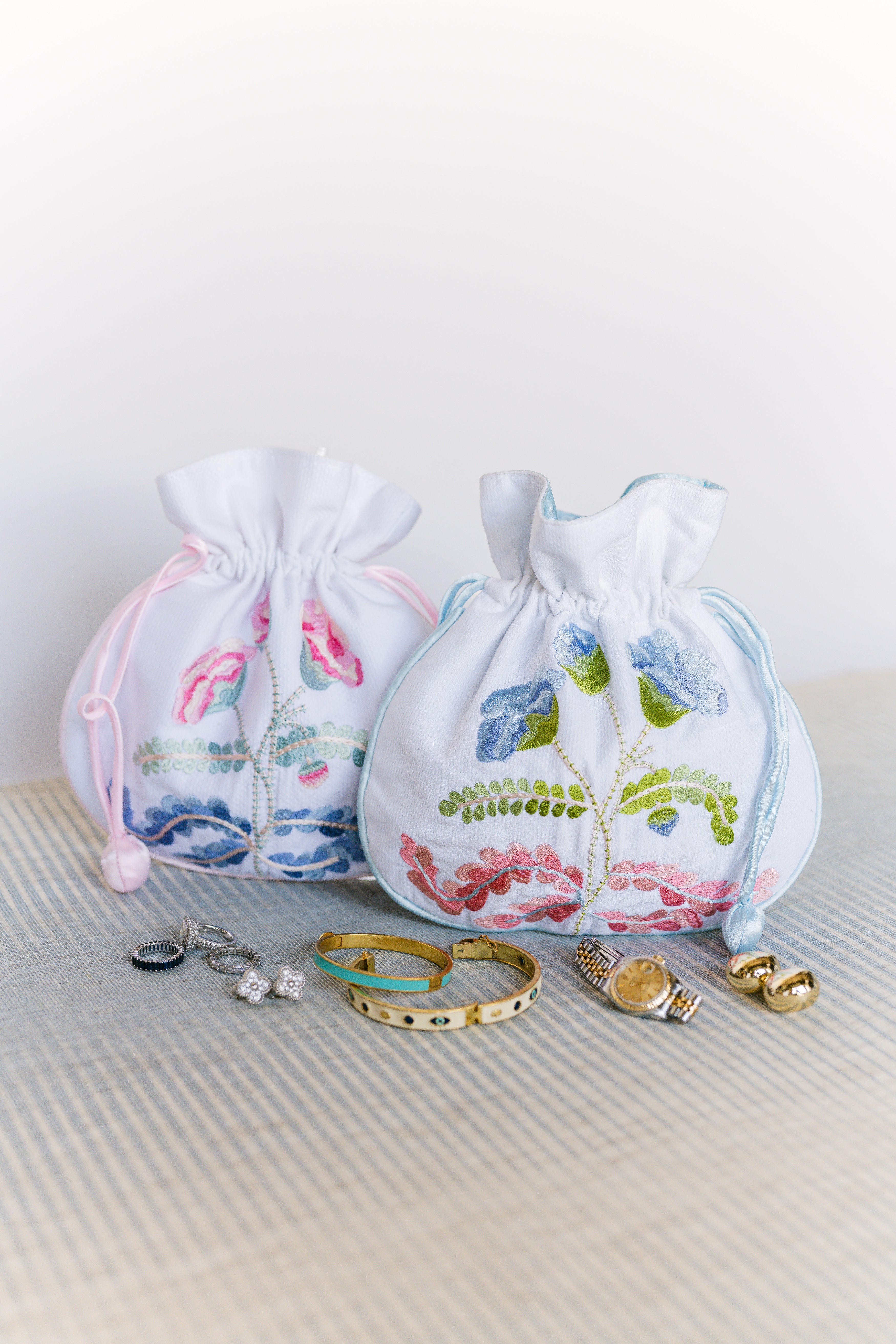 Carnation Jewelry Pouch - Lenora