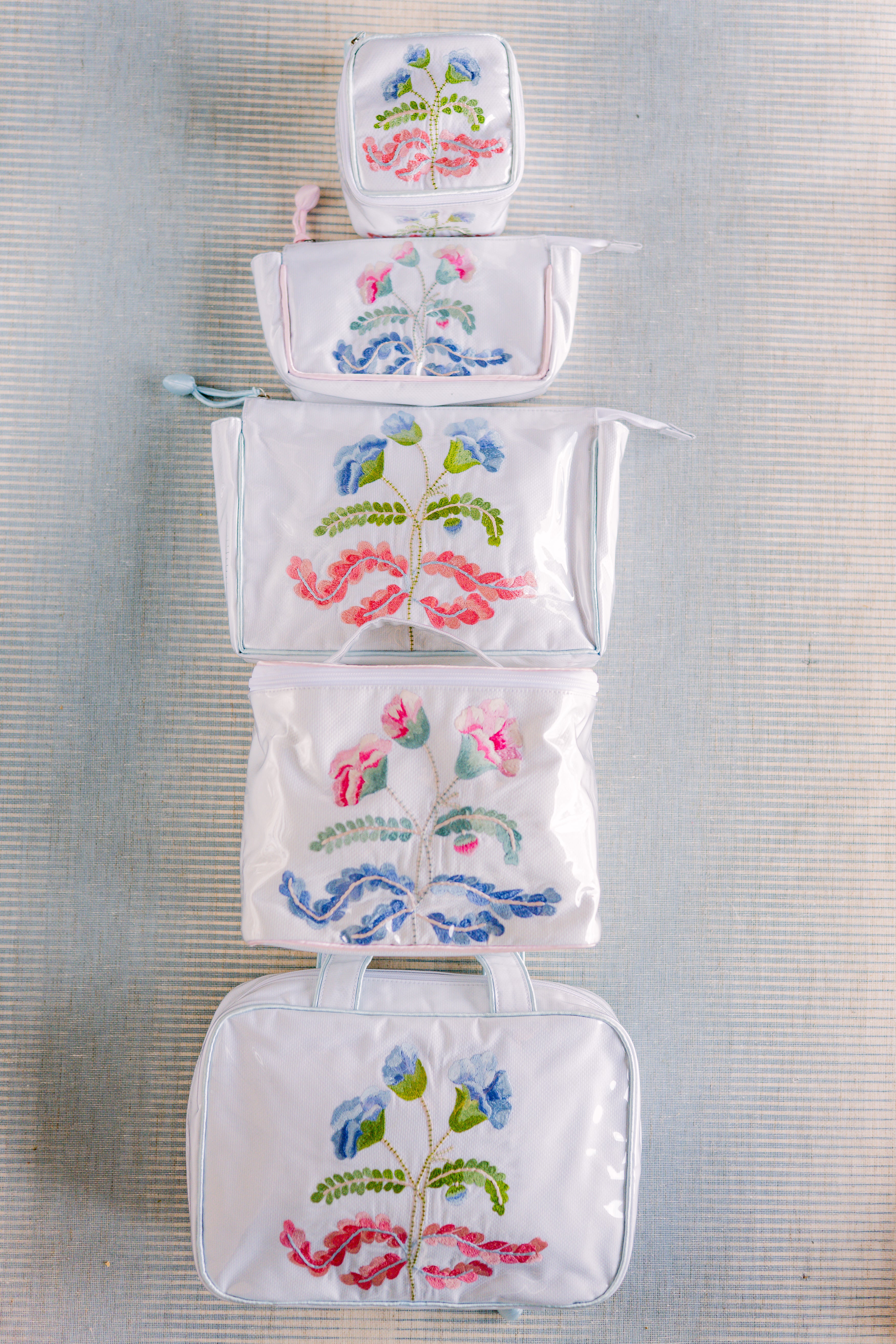 Carnation Hanging Cosmetic Bag - Lenora