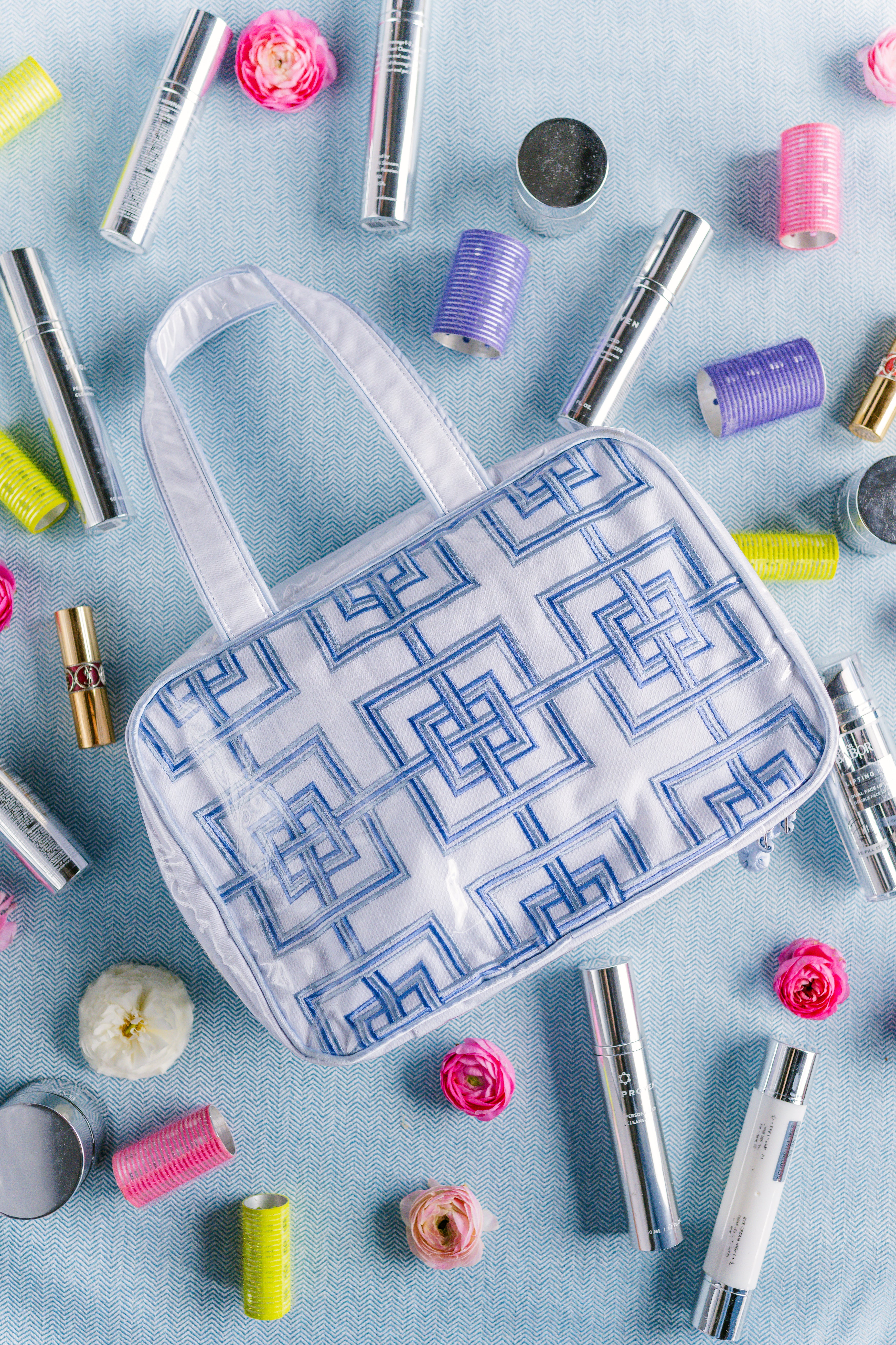 Geometric Hanging Cosmetic Bag - Lenora